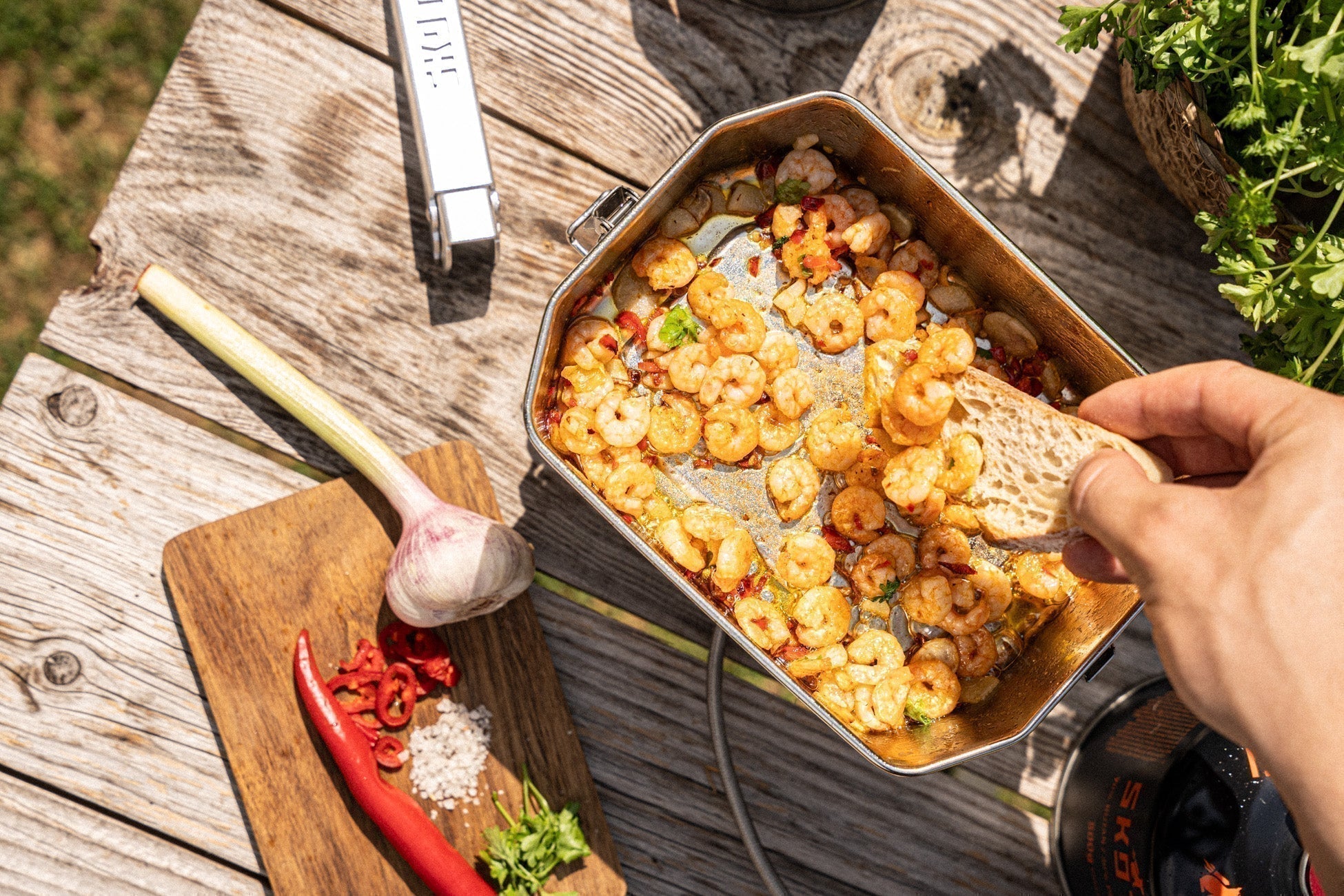 Leckere Scampipfanne zubereitet in der SKOTTI BOKS